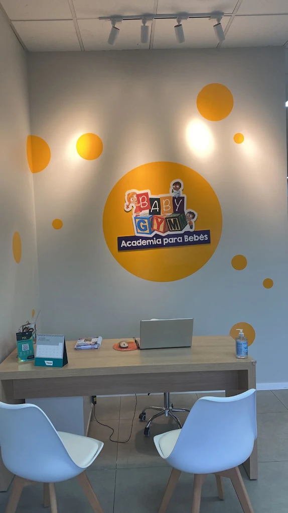 Estrutura de brinquedos e estímulos da Baby Gym Pato Branco